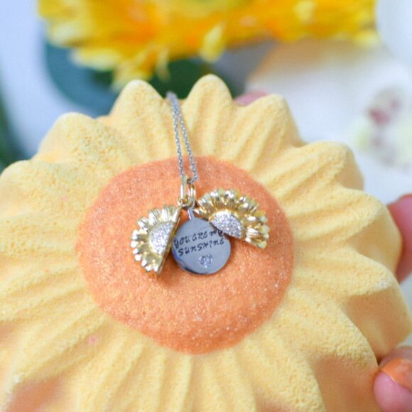 Sunflower necklace "You are my sunshine" Charmed Aroma BP Valentines Day - Picture 8 of 10
